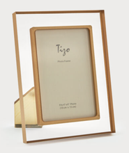 Load image into Gallery viewer, 4x6 Lucite Frame Gold Border