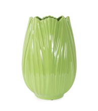 Load image into Gallery viewer, Field Green Short Vase