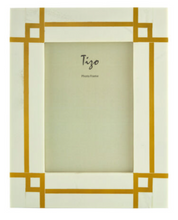 Load image into Gallery viewer, 4x6 Art Deco Design Gold Frame