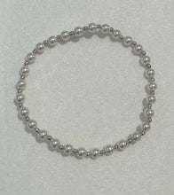 Load image into Gallery viewer, Classic Grateful Pattern 4mm Bead Bracelet - Pearl
