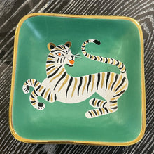 Load image into Gallery viewer, Medium Square Tray Tiger Green
