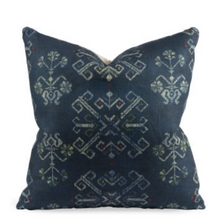 Load image into Gallery viewer, 23x23 Pillow Chadwick Indigo
