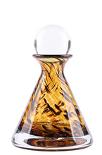 Load image into Gallery viewer, Veneta Brown Bottle 7&quot;
