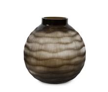Load image into Gallery viewer, Daintree Vase
