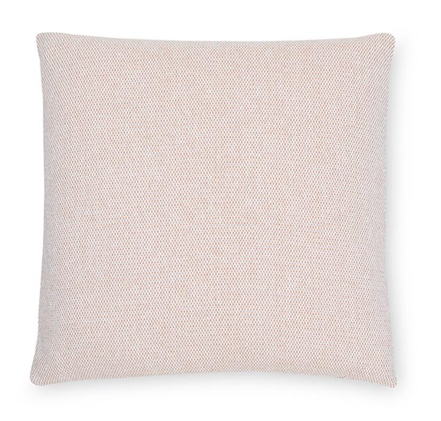 Terzo Pillow 22x22