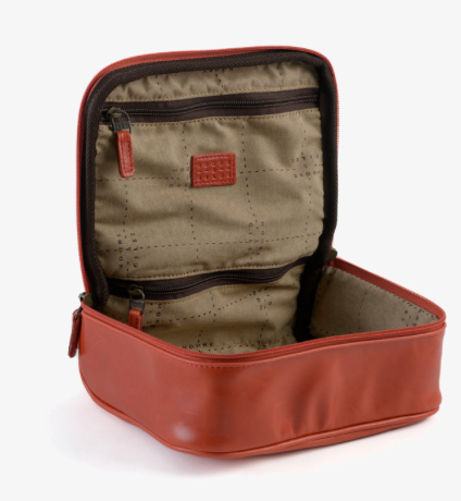 Donald Wash Kit in Mont Blanc Coral